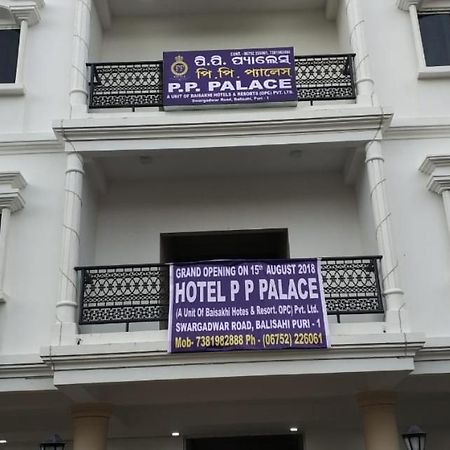 Pp Palace Hotel Puri Luaran gambar